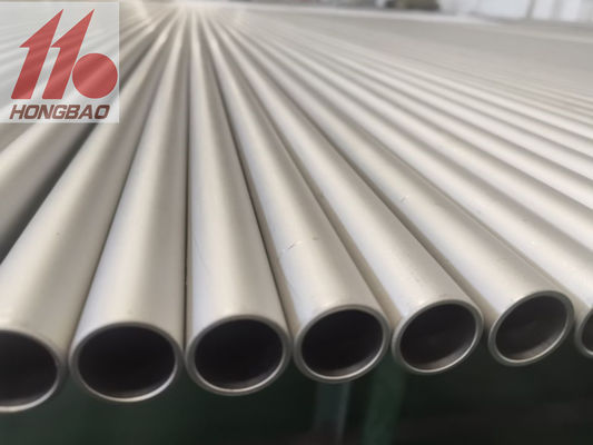 Tube en titane sans soudure Gr9 ASTM B338 léger pour applications industrielles